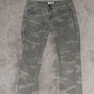 Camouflage Jeans